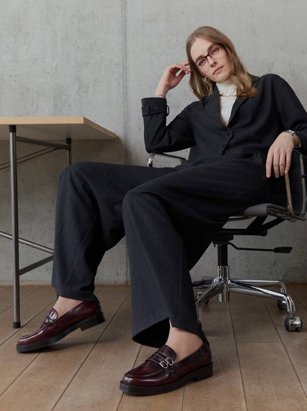 https://www.skoman.se/pub_docs/files/Catrow-startsida-Loafers-2-AW25.jpg