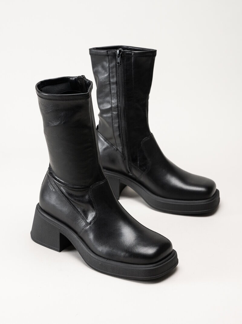 Vagabond - Dorah - Svarta boots med skinn och stretch
