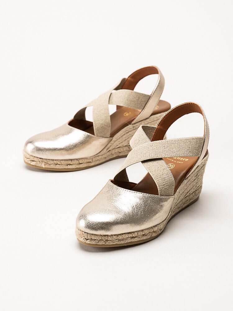 Duffy - Guldmetallic kilklackade espadrillos