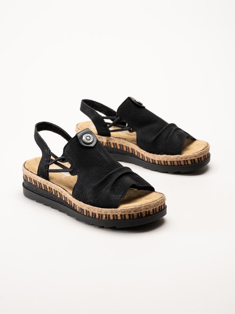 Rieker - Svarta sandaler med snygg kilklack
