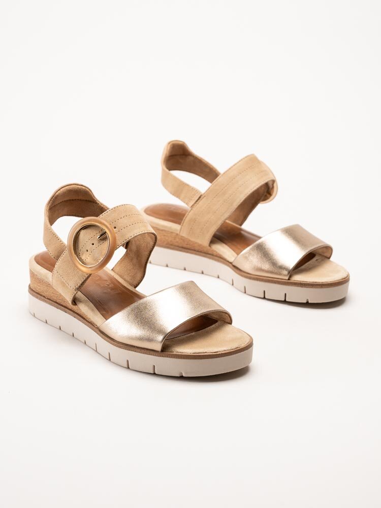 Tamaris - Beige kilklackade sandaletter