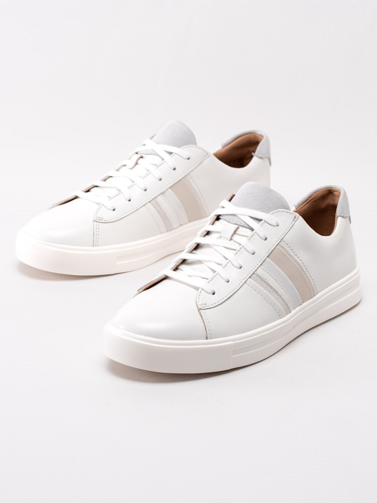 un maui band sneaker