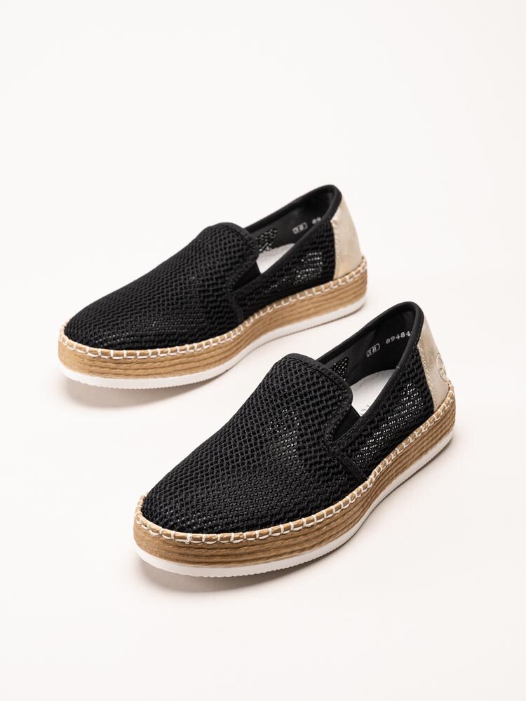 Rieker - Svarta slip on skor i textil