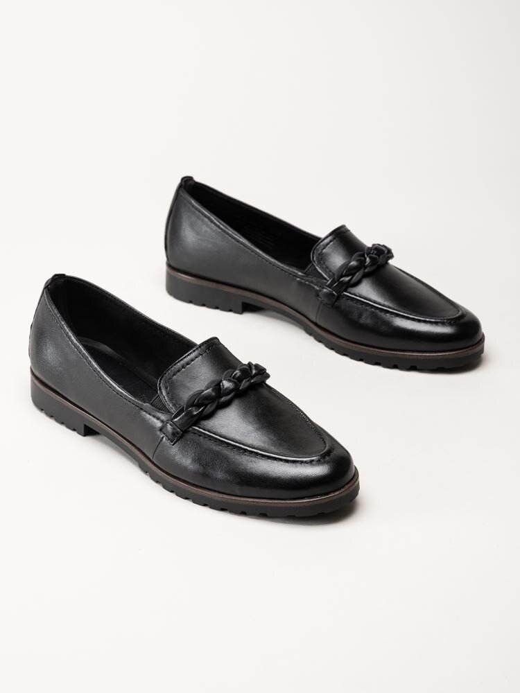 Tamaris - Svarta loafers i skinn