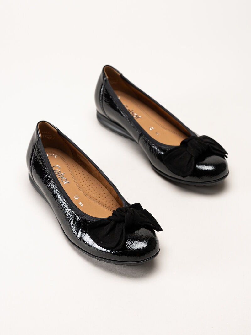 Gabor - Svarta ballerinaskor i lackskinn