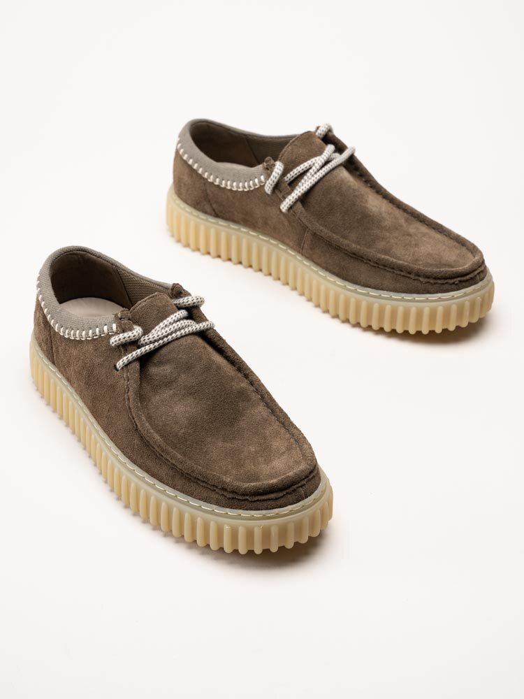 Clarks - Torhill Lo G - Grön bruna snörskor i mocka