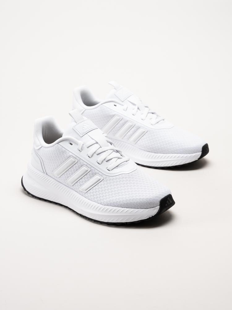 Adidas - X_PLRPATH - Vita sportiga sneakers i textil