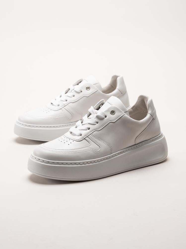 Gabor - Vita platåsneakers i skinn