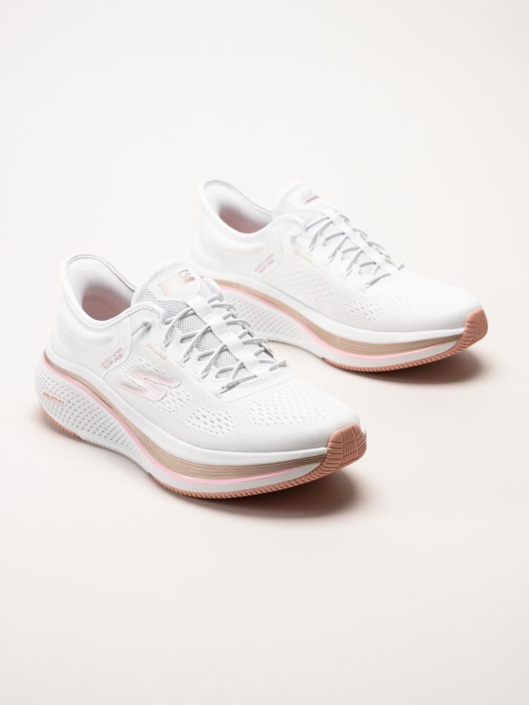 Skechers - Go Run Elevate 2.0 - Banyan - Vita slip-ins sportskor i textil