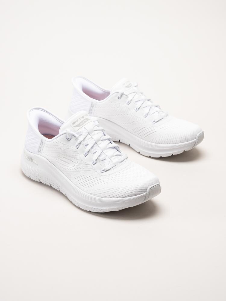 Skechers - Arch Fit 2.0 - Easy Chic - Vita slip-ins sneakers i textil
