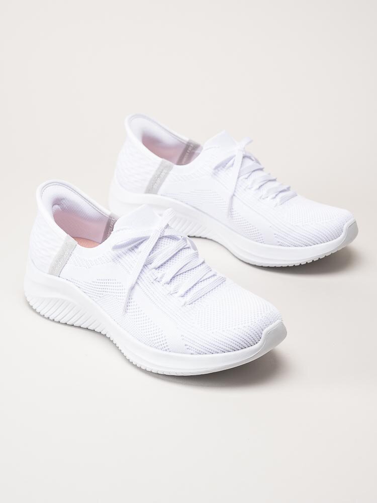 Skechers - Ultra Flex 3.0 - Brilliant - Vita slip-ins sneakers i textil