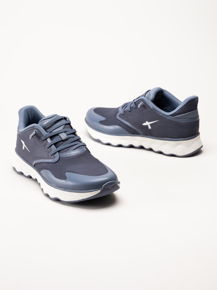 Tamaris - Blå sportiga sneakers i textil