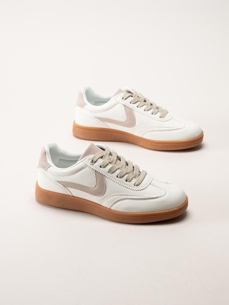 Rugged Gear - Vita retro sneakers i skinnimitation
