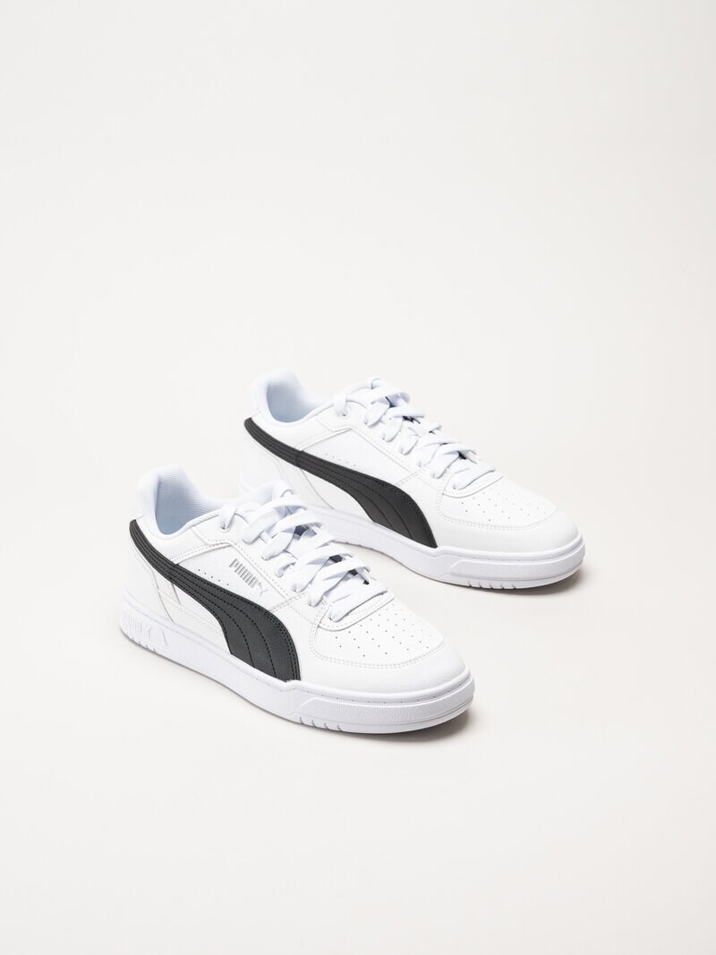 Puma - Caven III - Vita sneakers i skinnimitation