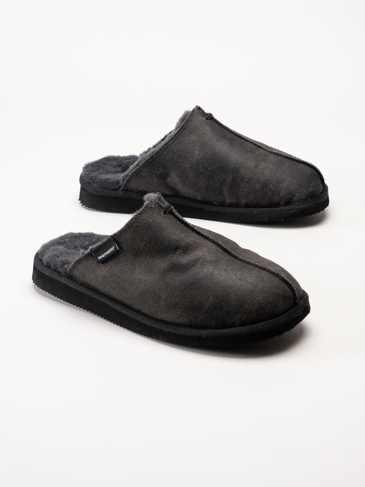 Shepherd - Hugo - Svarta slip in fårskinnstofflor