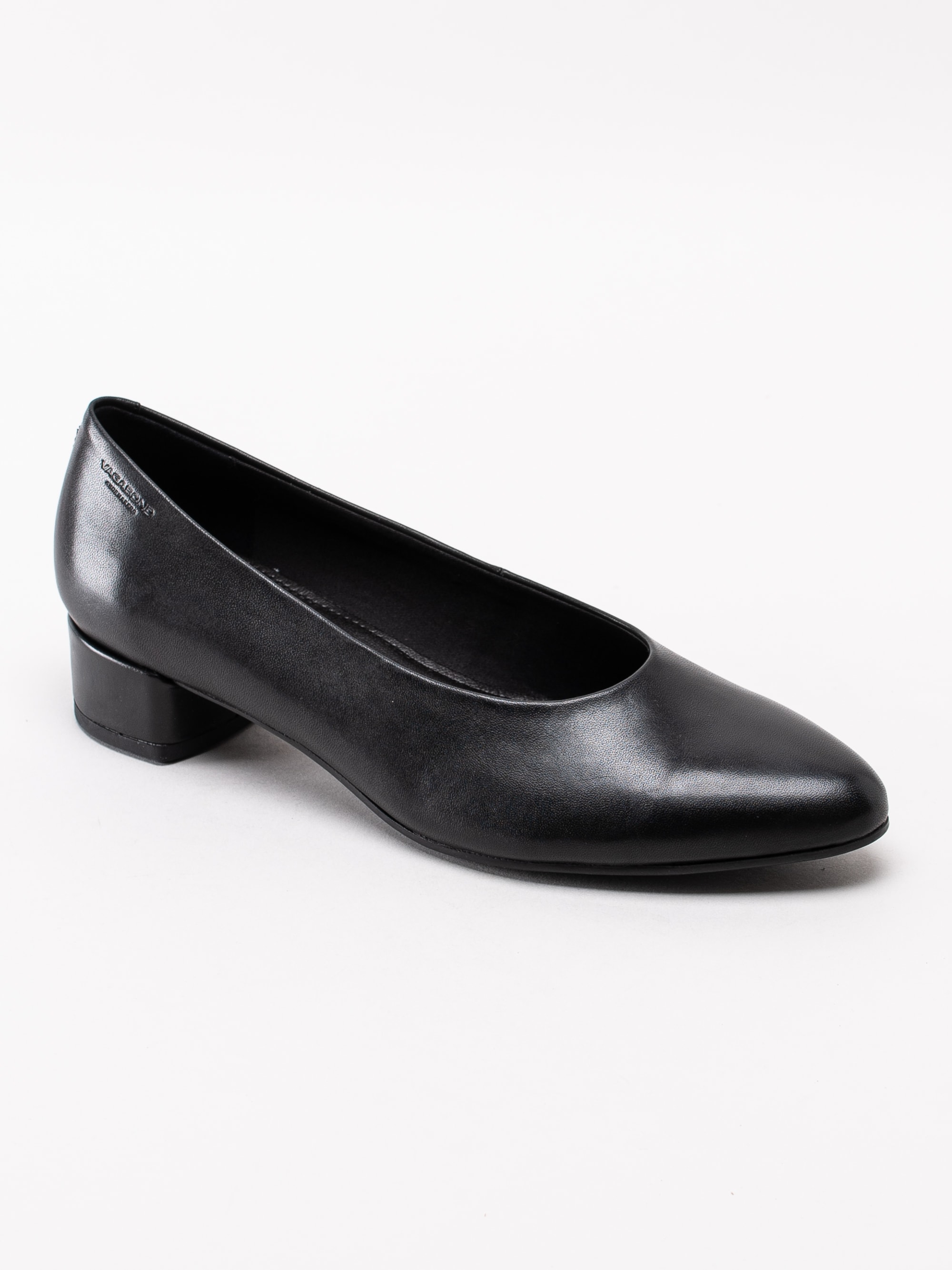 03193013 Vagabond Alica 4605-001-20 svarta klassiska lågklackade pumps-1