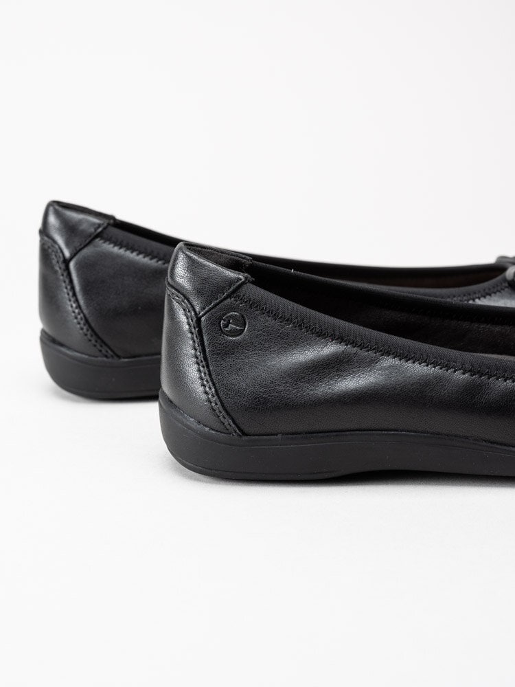 Tamaris - Svarta ballerina i skinn