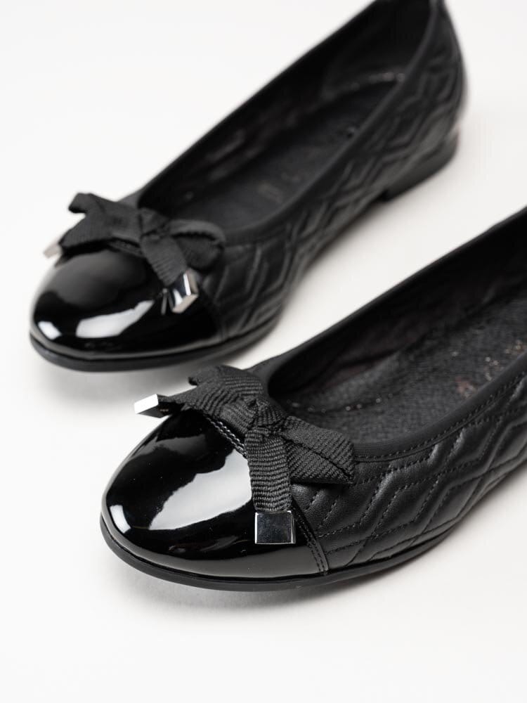 Tamaris - Svarta ballerina i skinn
