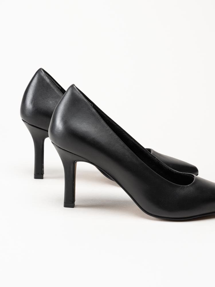 Tamaris - Svarta pumps i skinn