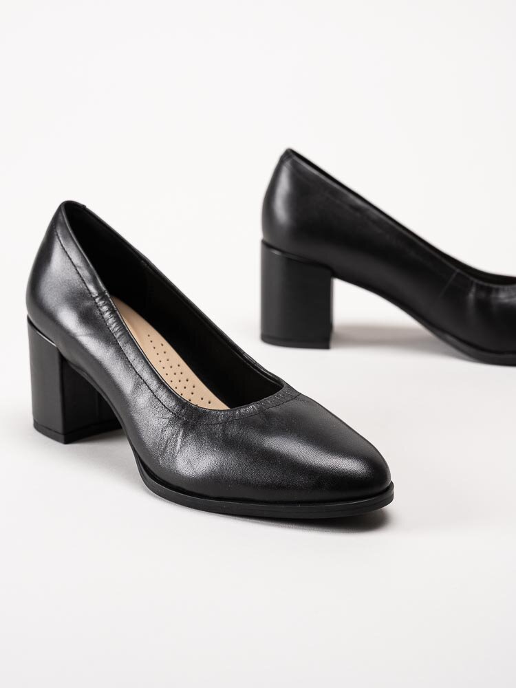 Clarks - Freva55 Court - Svarta pumps i skinn