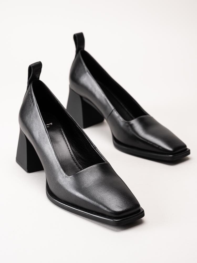 Vagabond - Hedda - Svarta pumps i skinn