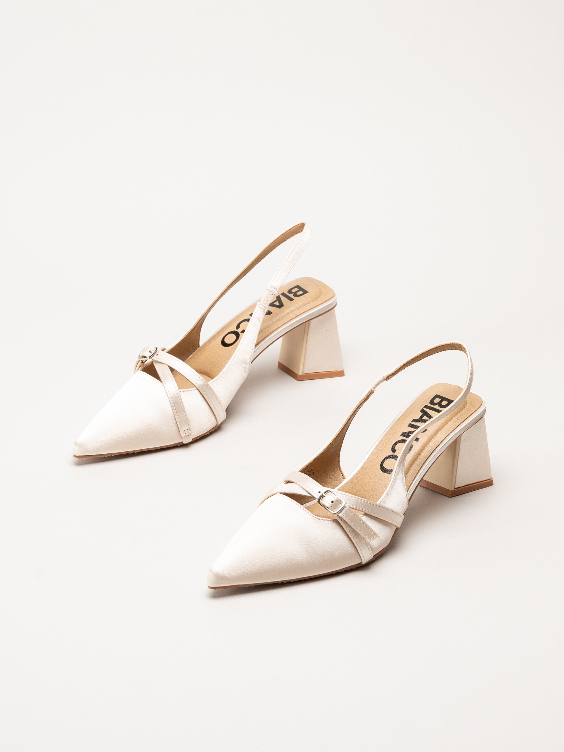 Bianco - Biamaralyn Buckle - Off White slingback pumps i satin