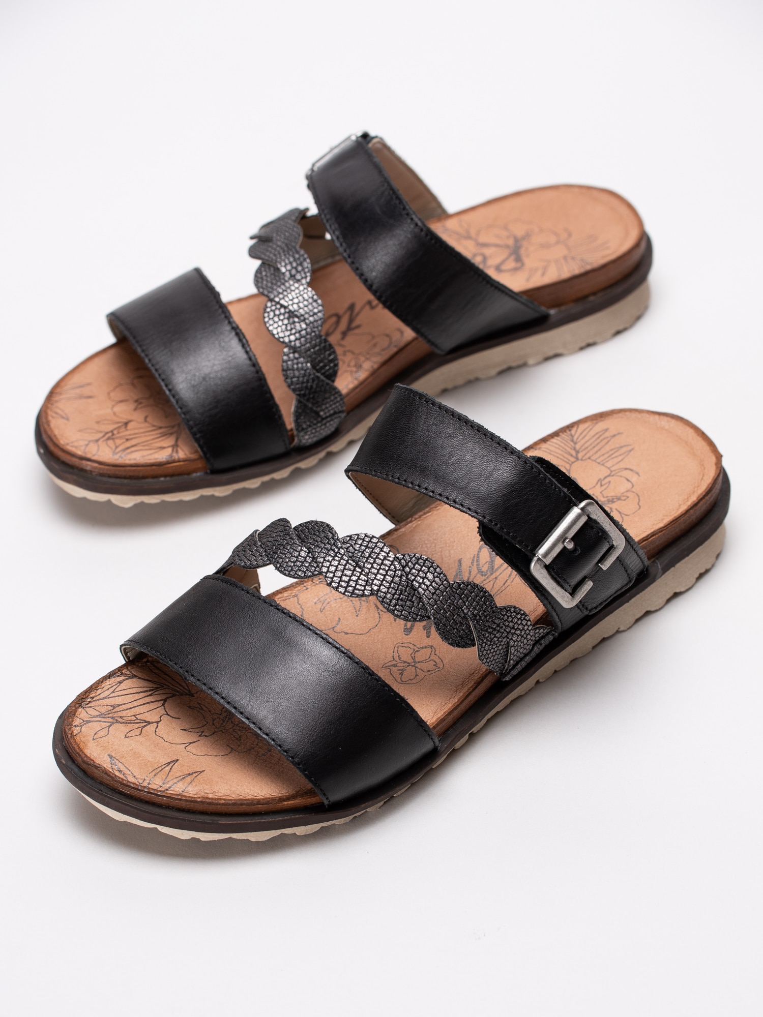 06191054 Remonte R2757-01 svarta slip in sandaler med tvinnat silverband-6