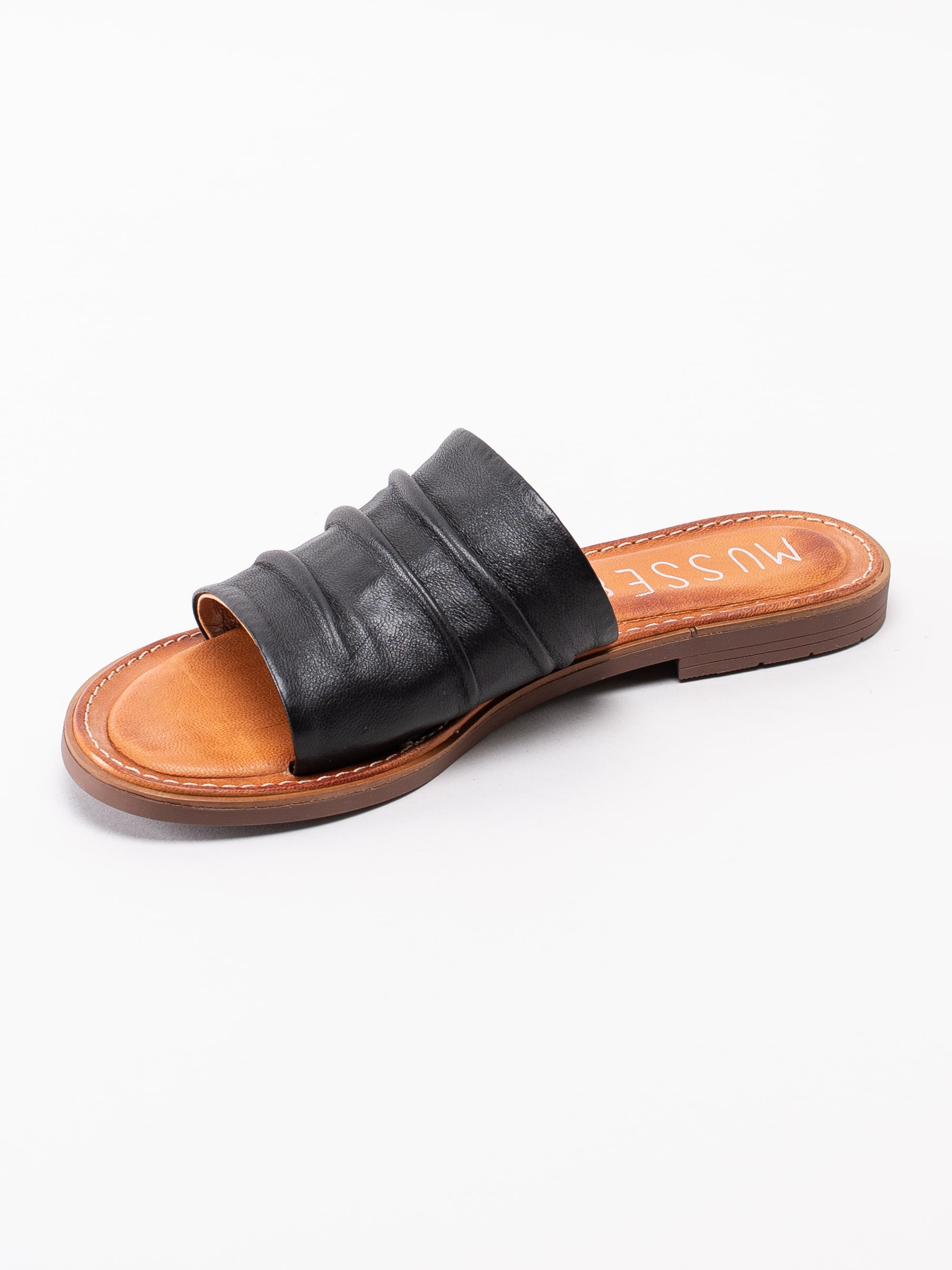 06191089 Musse and Cloud Kennice Black svarta slip ins sandaler med rynkad ovandal-2