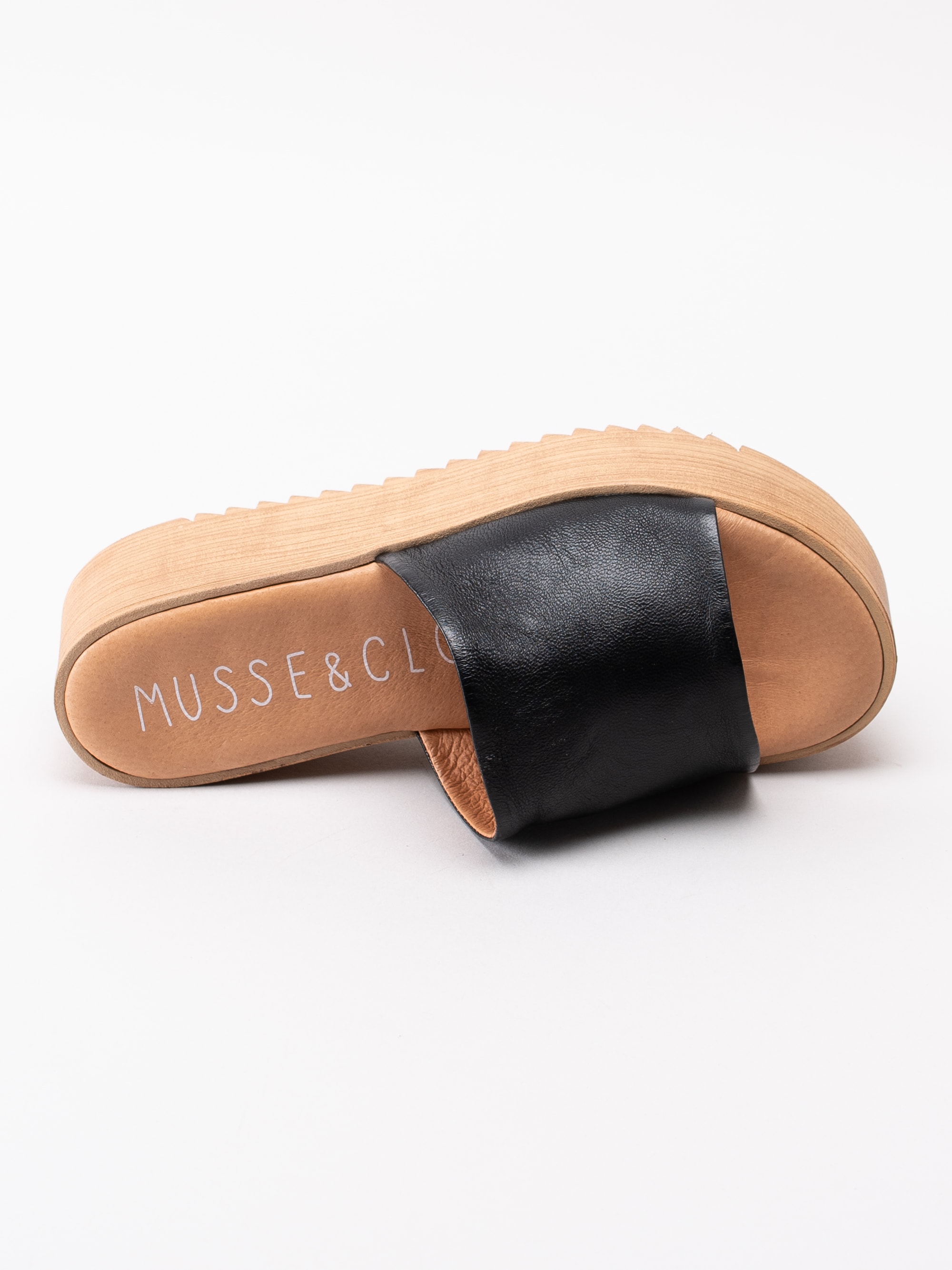 06191093 Musse and Cloud Kendria Black svarta slip ins sandaler med platå-4
