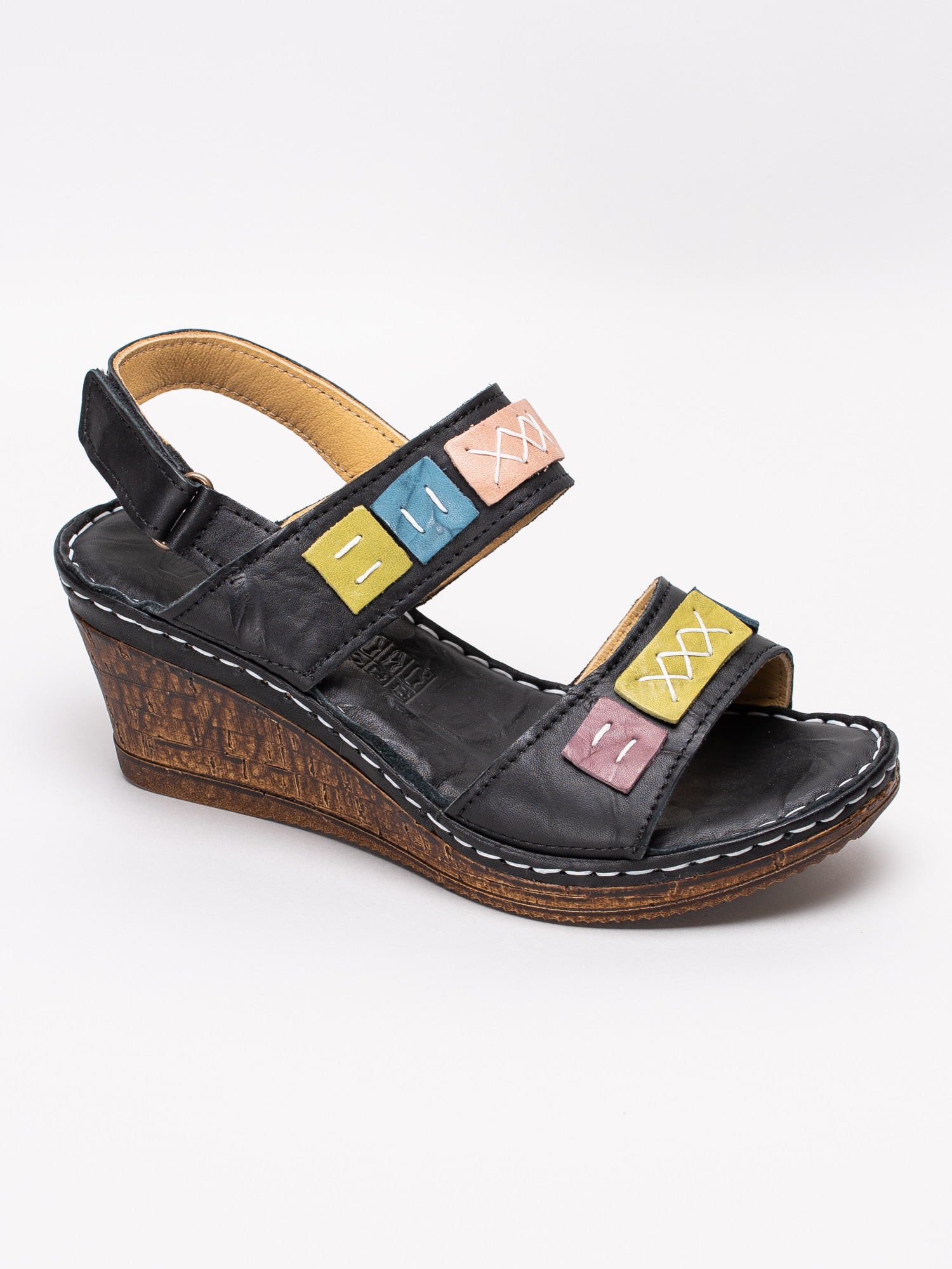 06191149 Charlotte 881-1541-101 svarta kilklackade sandaletter med sydda flerfärgade rutor-1