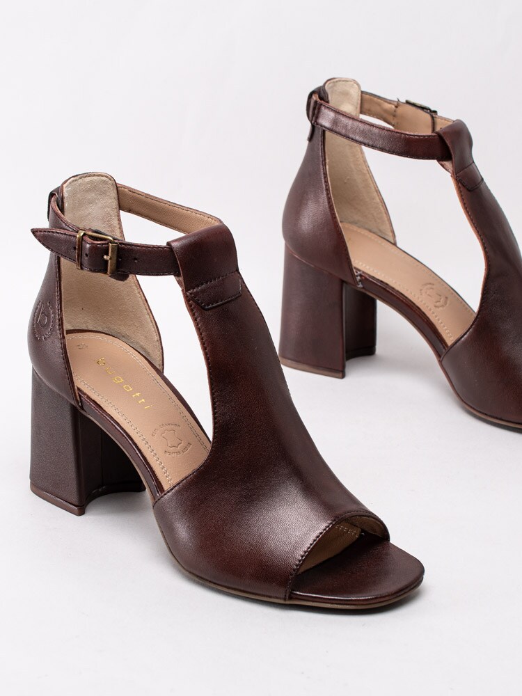 06201002 Bugatti Rosella 411-88280-4100-6400 Bruna sandaletter med klossklack-6