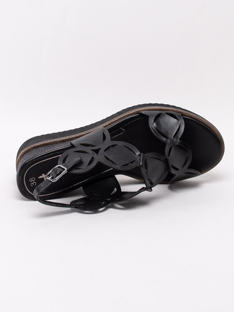 06201117 Tamaris 1-28312-24-001 Svarta kilklackade sandaletter med abstrakt mönster-4
