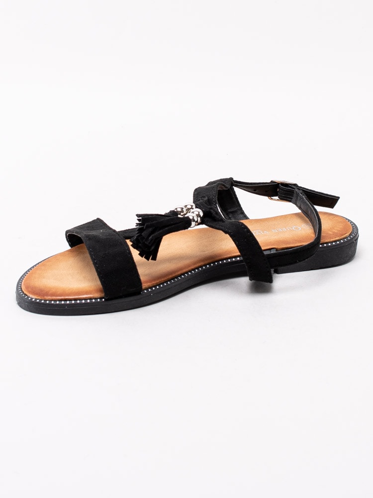 06201145 Queen Vivi 218-225-BLACK Svarta sandaler med tofsar-2