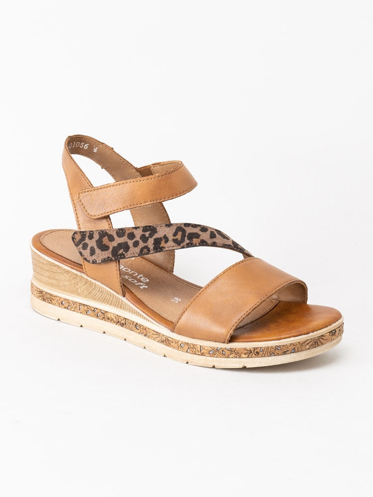Remonte - Bruna kilklackade sandaletter med leopardmönster