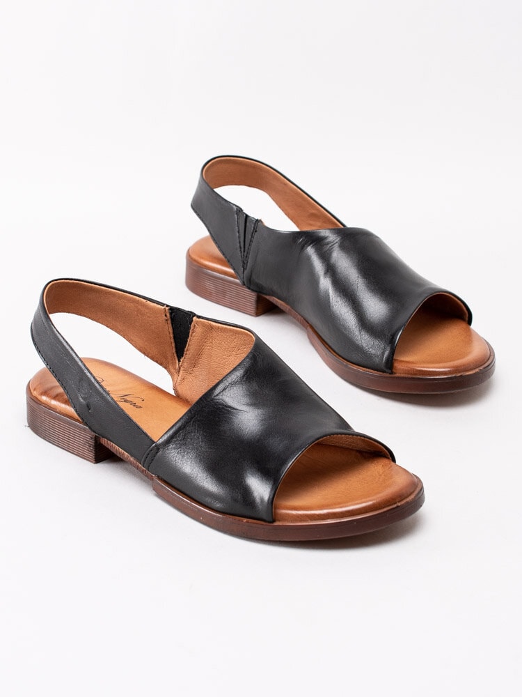 Rosa Negra - Svarta sandaler i mjukt följsamt skinn