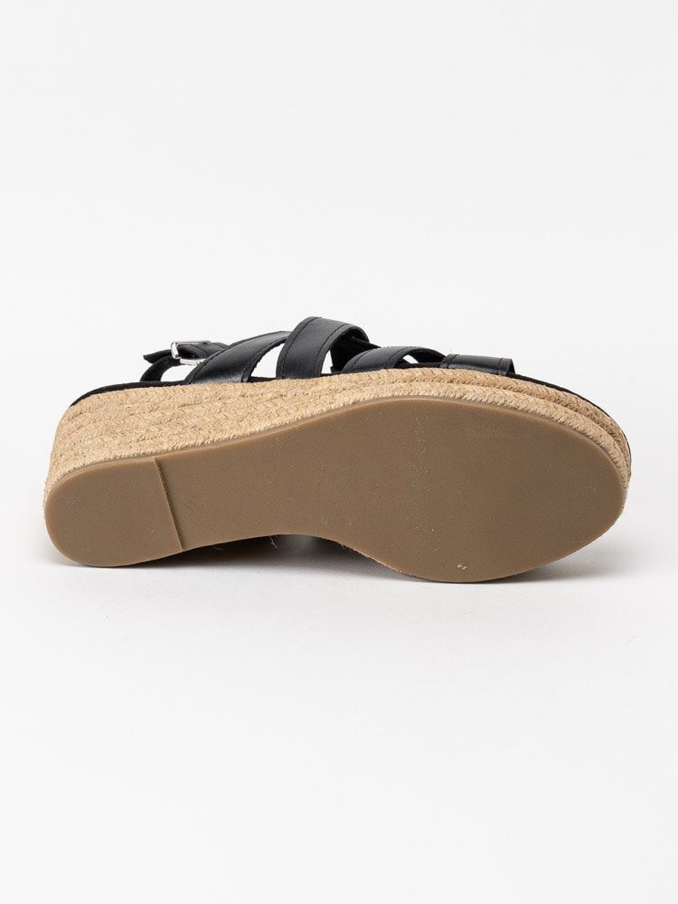 Marco Tozzi - Svarta kilklackade sandaletter med repklädd sula