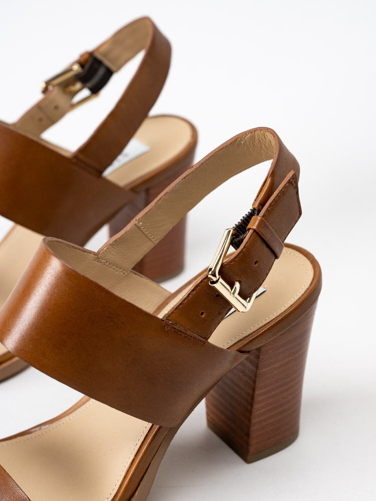 Steve Madden - Linn - Bruna sandaletter i skinn