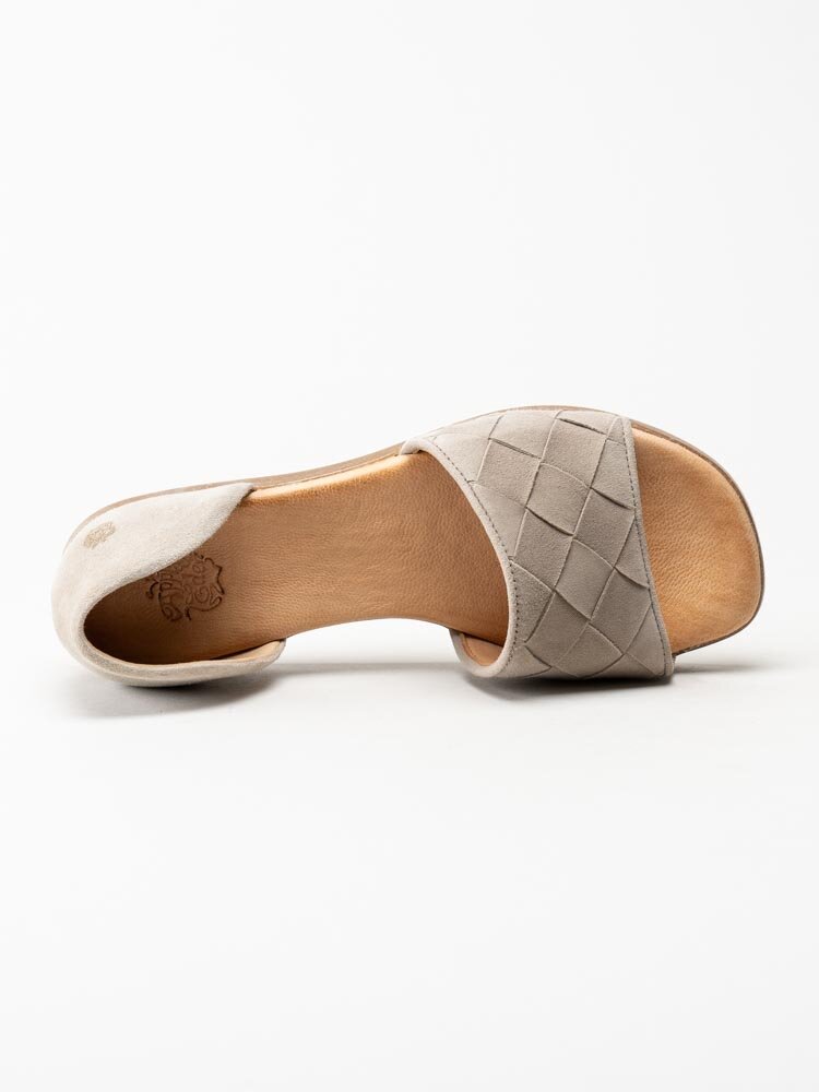 Apple of Eden - Camille - Beige sandalskor i mocka
