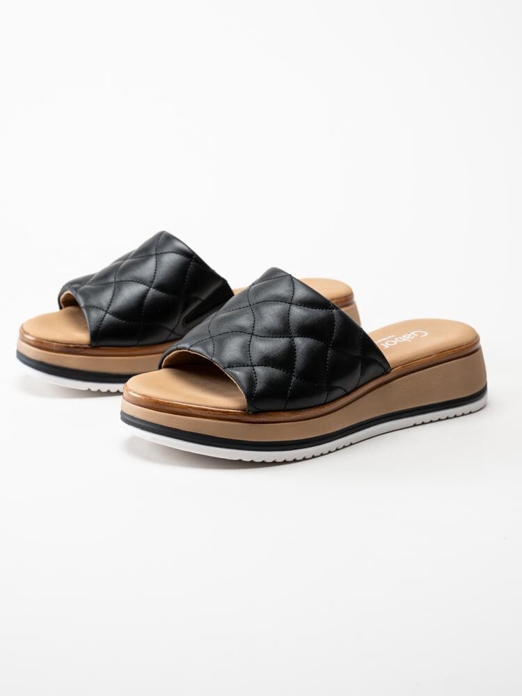 Gabor - Svarta slip in sandaler med quiltat skinn