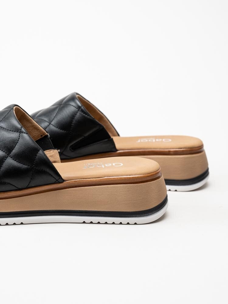 Gabor - Svarta slip in sandaler med quiltat skinn