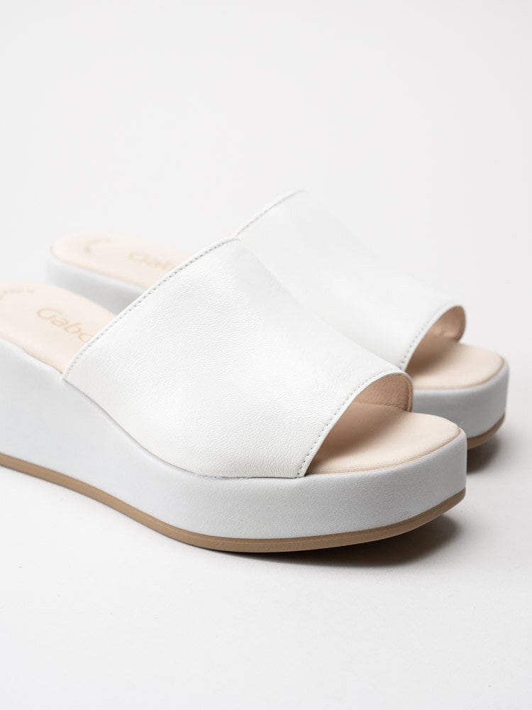 Gabor - Off white slip in platåsandaletter i skinn