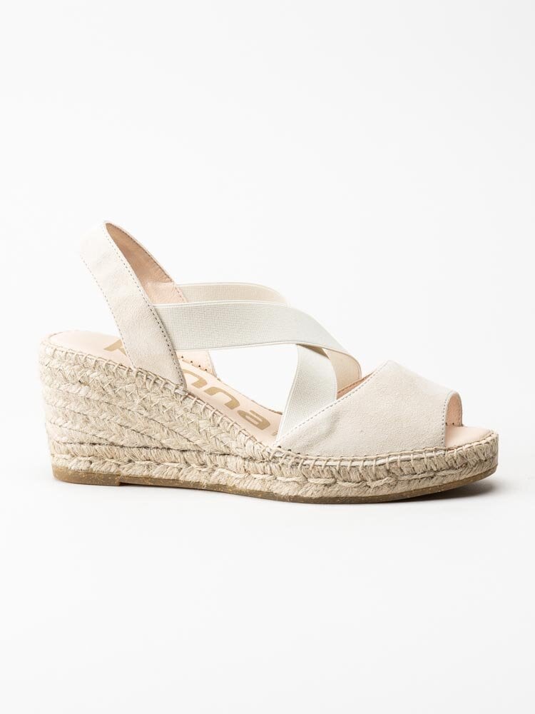 Kanna - Beige kilklackade sandaletter i mocka