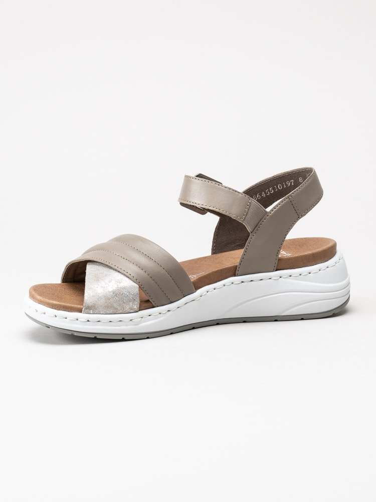 Rieker - Beige sandaler med silvrig rem