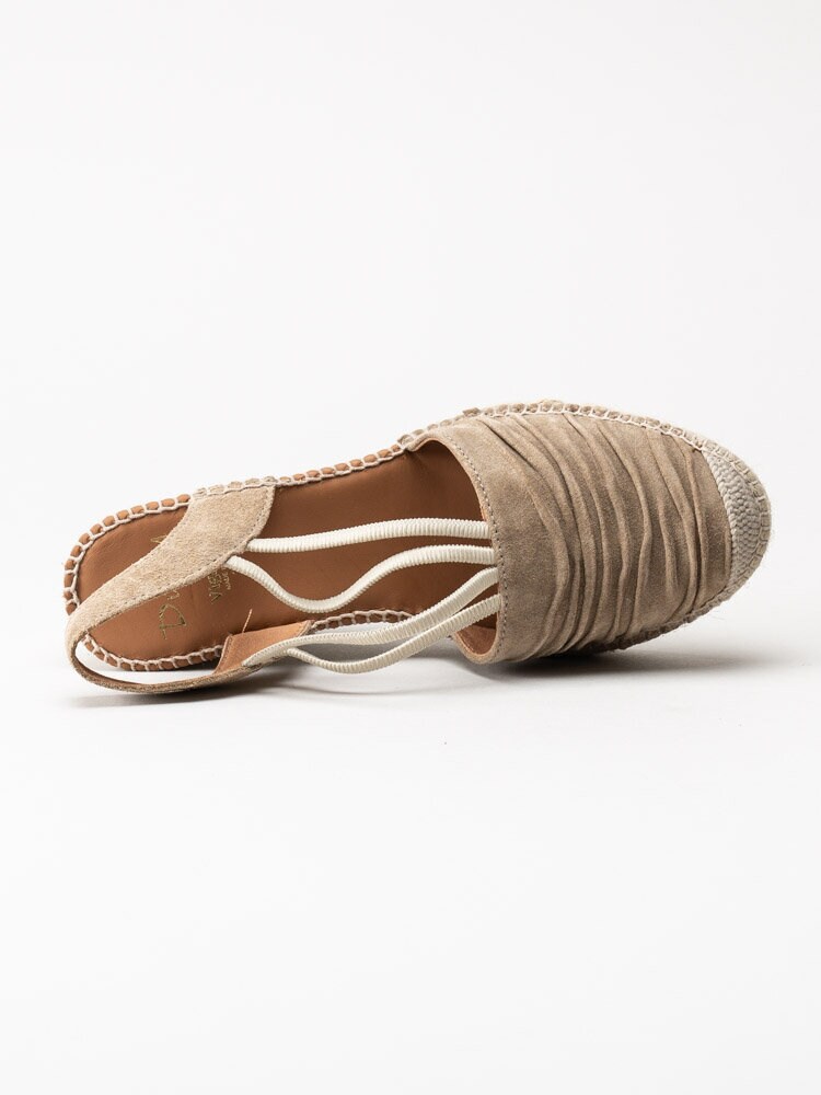 Duffy - Beige kilklackade espadrillos i mocka