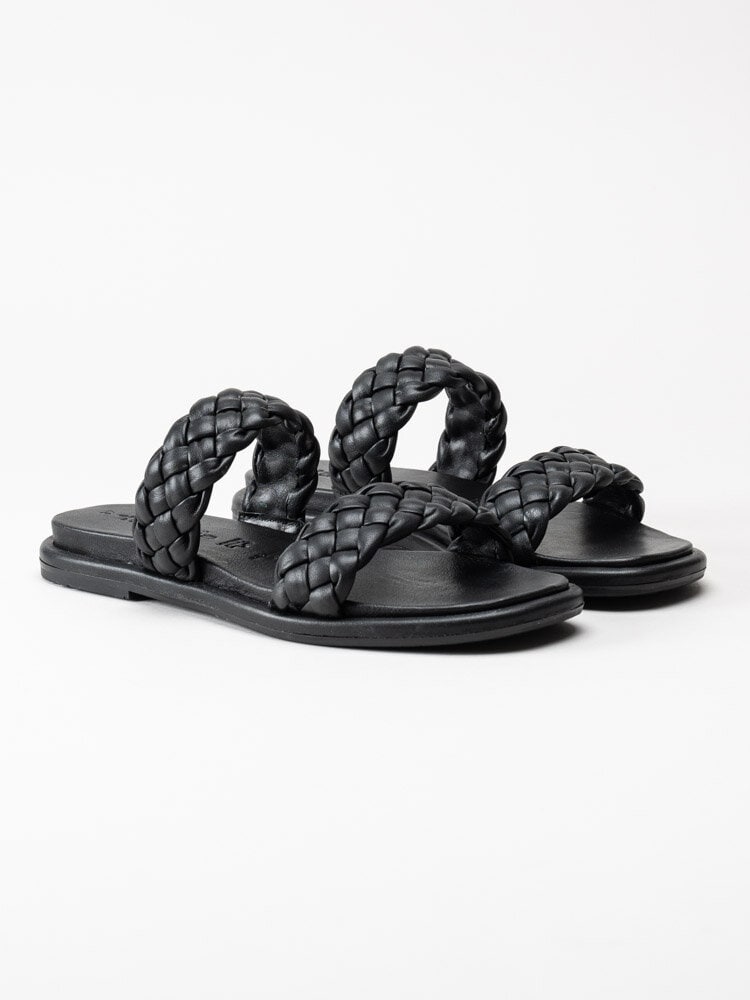 Tamaris - Svarta slip in sandaler i flätat skinn