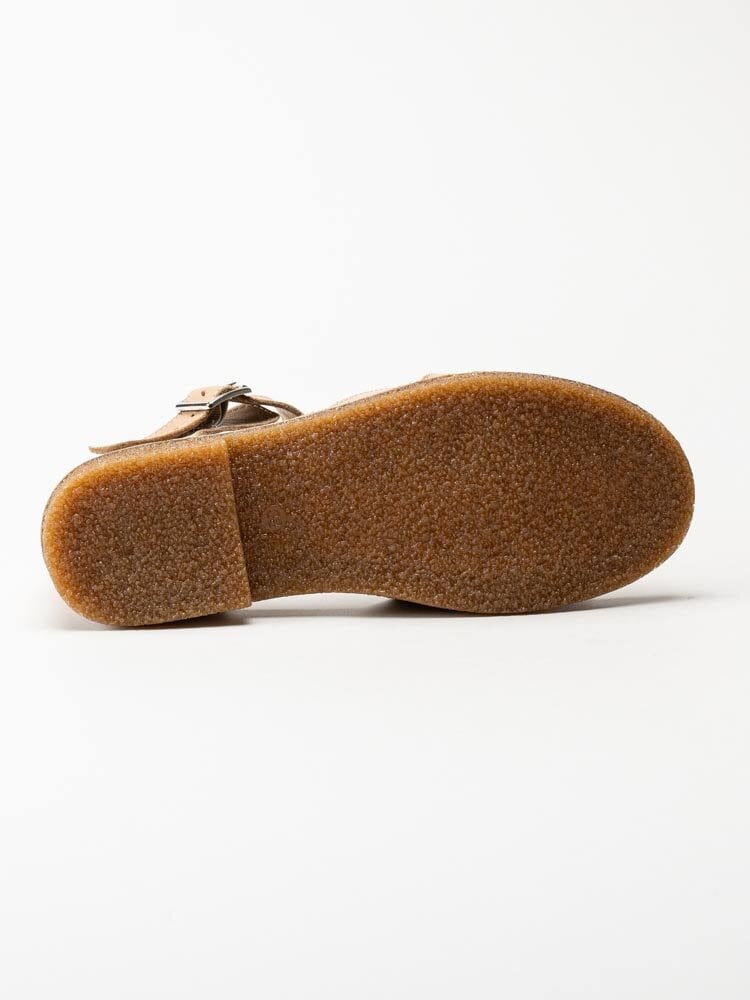 Charlotte of Sweden - Ljusbruna sandaler i skinn