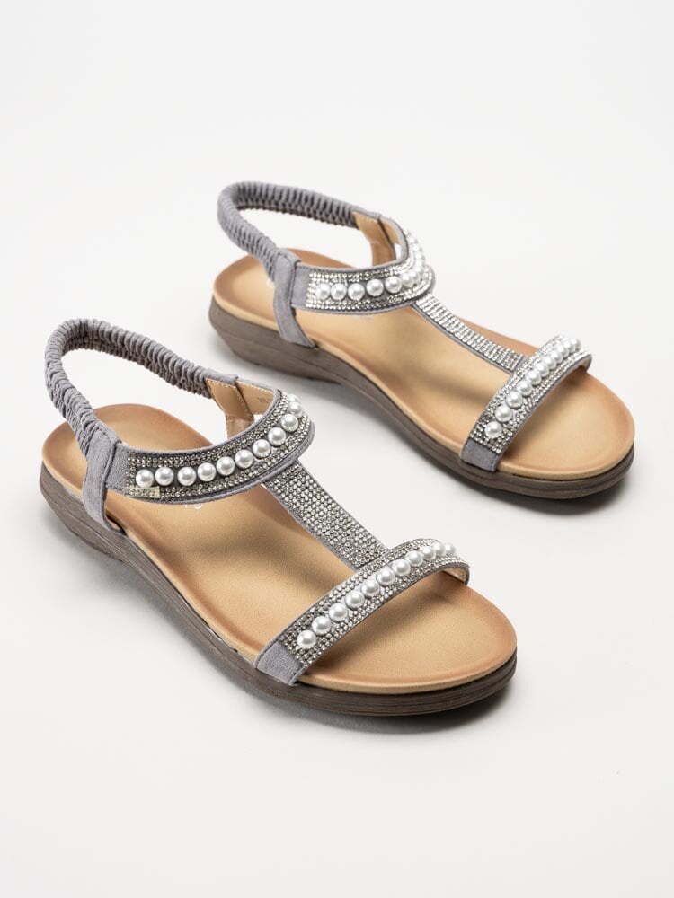Lunar - 246Tancy - Grå sandaler med pärlor och strass
