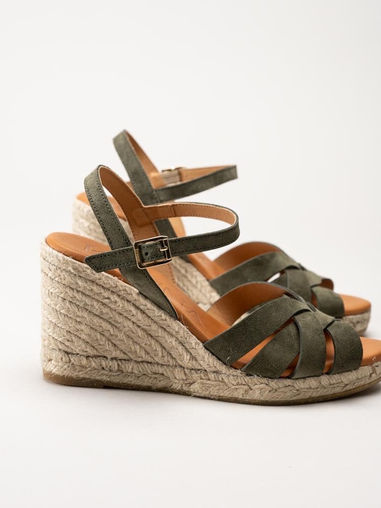 Kanna - Gröna kilklackade sandaletter i mocka