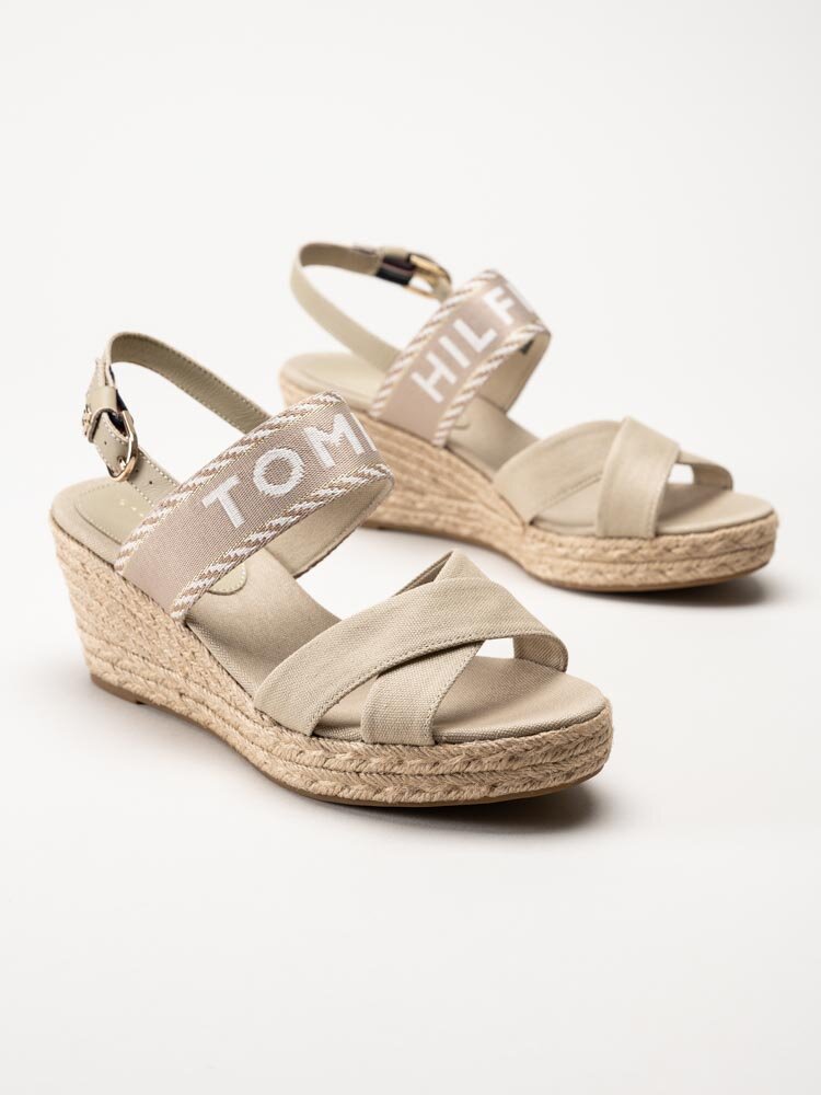 Tommy Hilfiger - Seasonal Webbing Mid Wedge - Beige kilklackade sandaletter