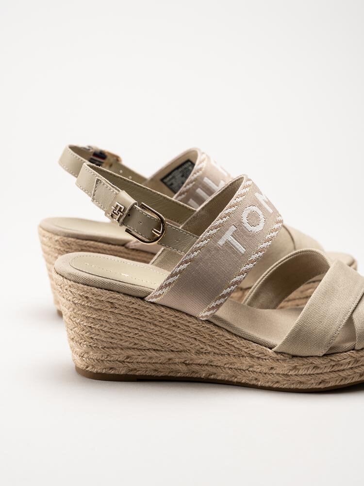 Tommy Hilfiger - Seasonal Webbing Mid Wedge - Beige kilklackade sandaletter